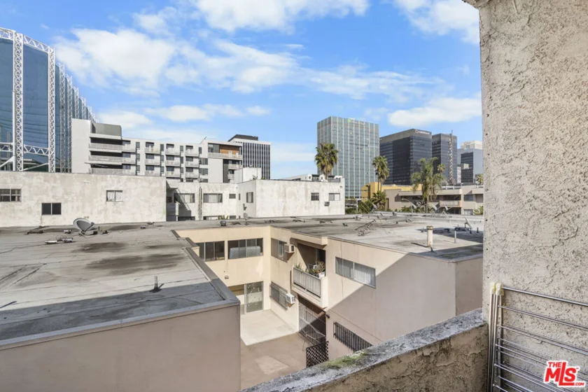 729 S Hobart Boulevard #40 photo 14