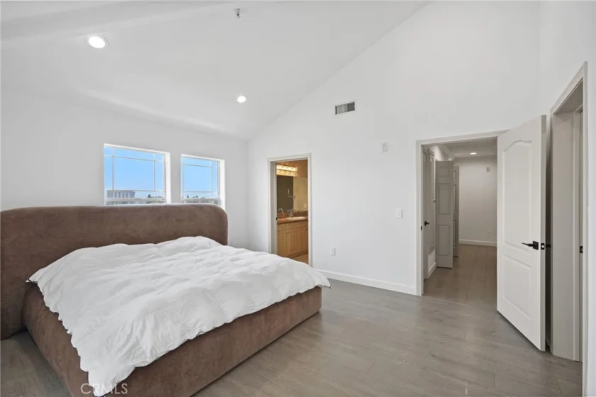 555 E Santa Anita #301 photo 19