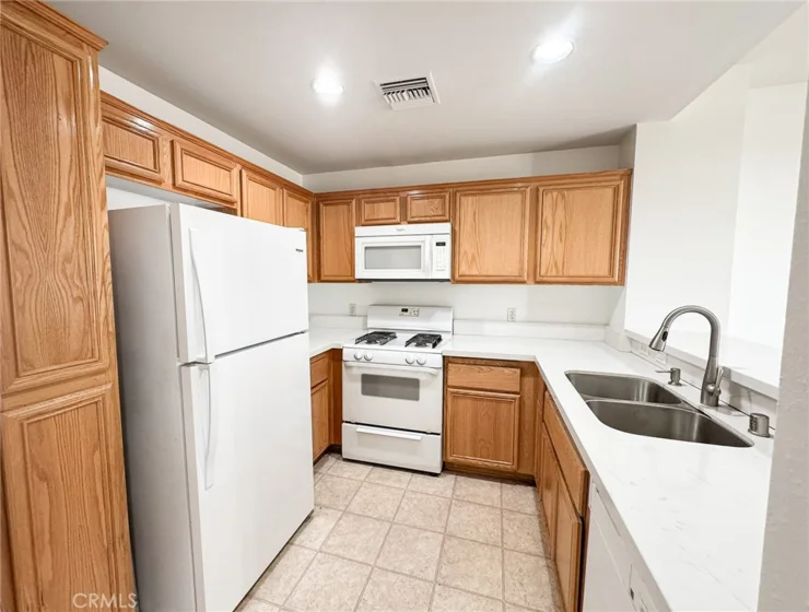 13200 Pacific Promenade #217 photo 41