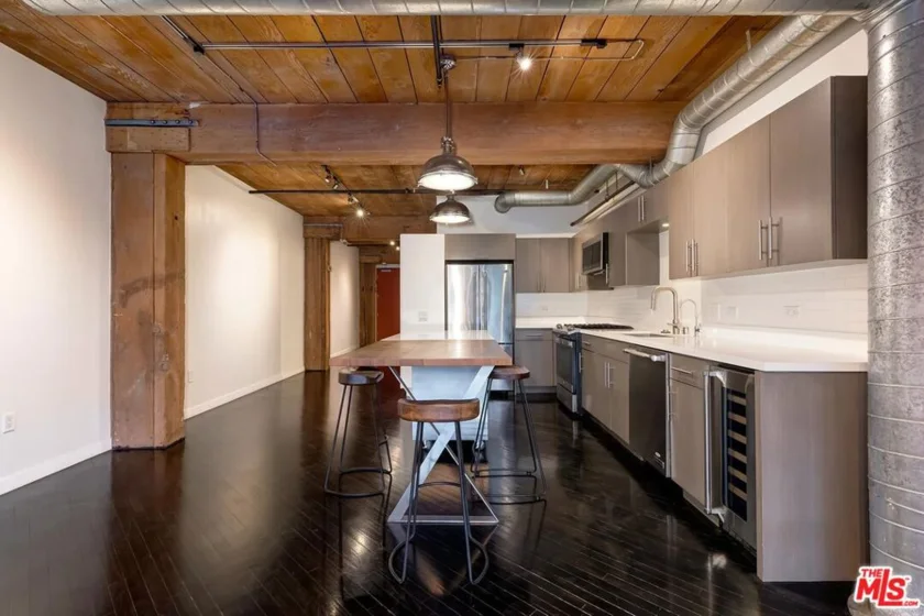 530 S Hewitt Street #126 photo 9