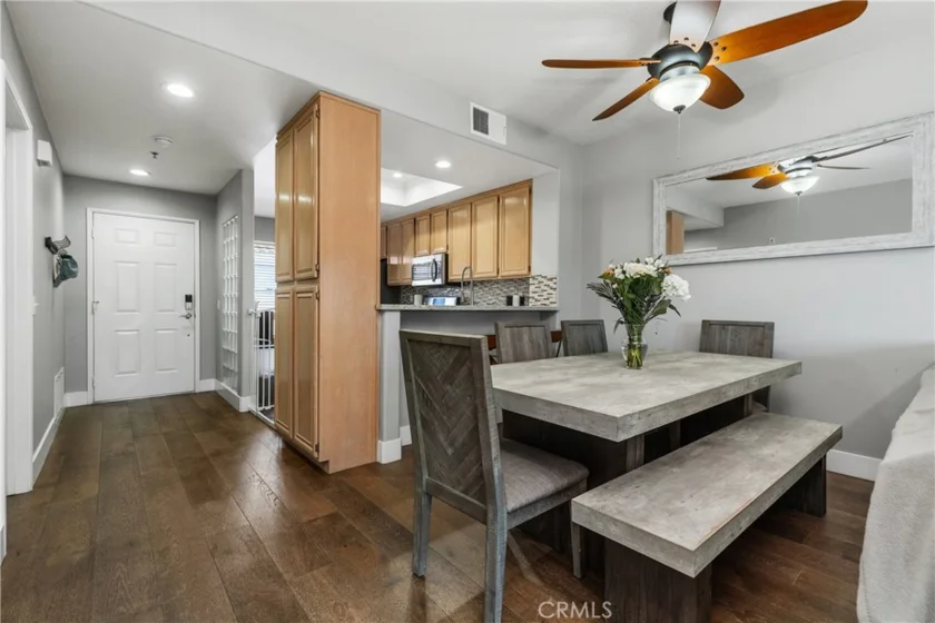 415 Townsquare Lane #308 photo 8