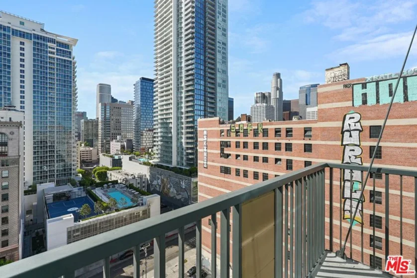 849 S Broadway #1210 photo 18