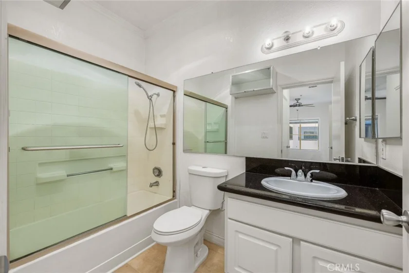 300 N El Molino Avenue #308 photo 17