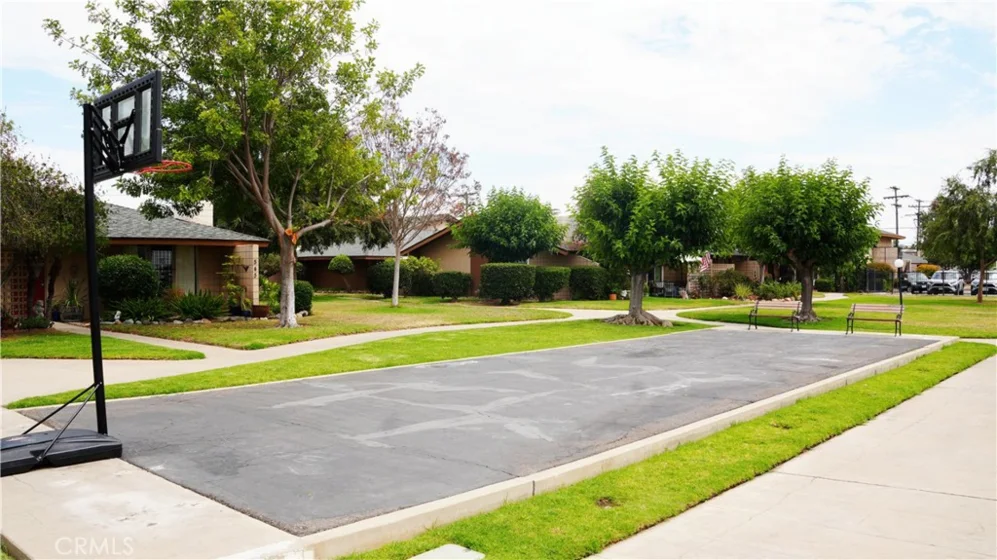1263 Oakdale photo 18