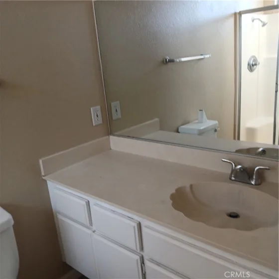 2433 West Acacia Avenue photo 17