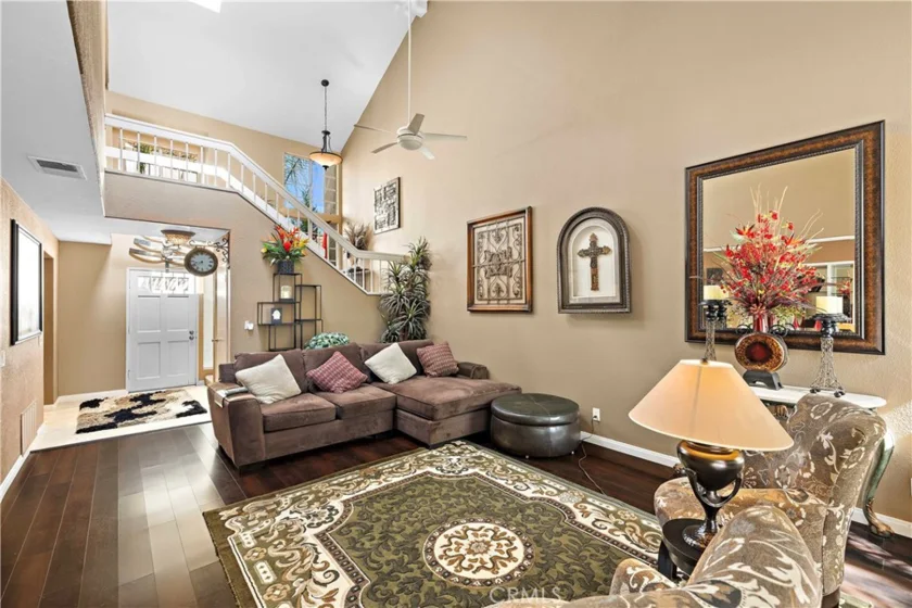 21914 Montagu photo 12