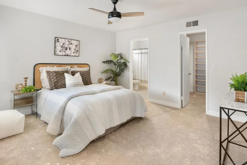 8395 Suntree Place photo 20