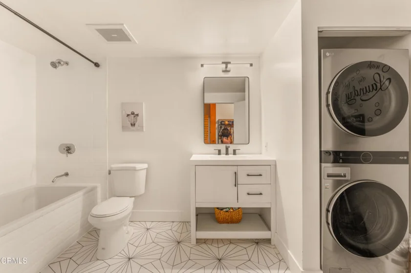 530 S Hewitt Street #426 photo 5