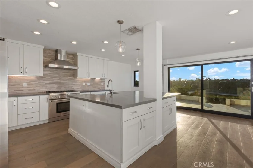2021 Avenida Chico photo 14