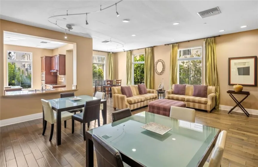 2120 Watermarke photo 36