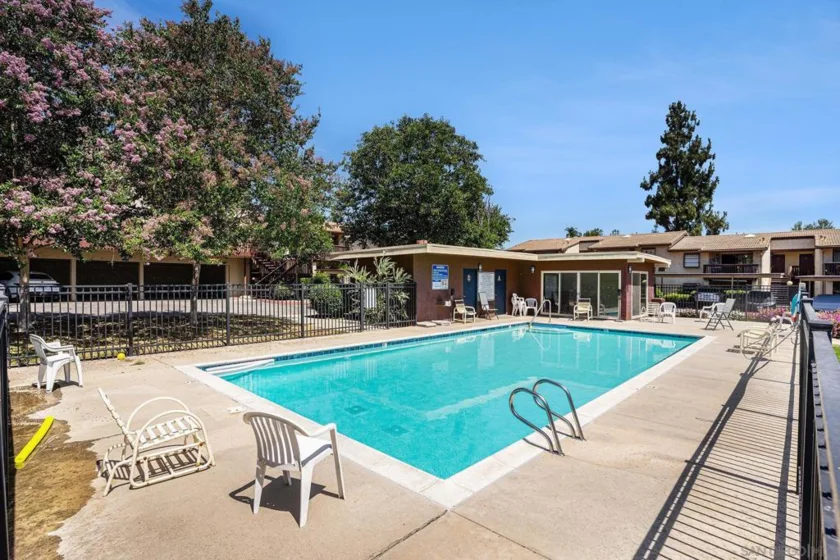 440 Citracado Parkway #14 photo 16