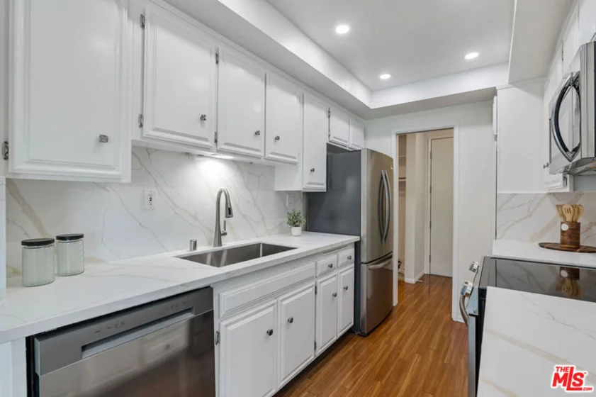 11965 Gorham Avenue #503 photo 30