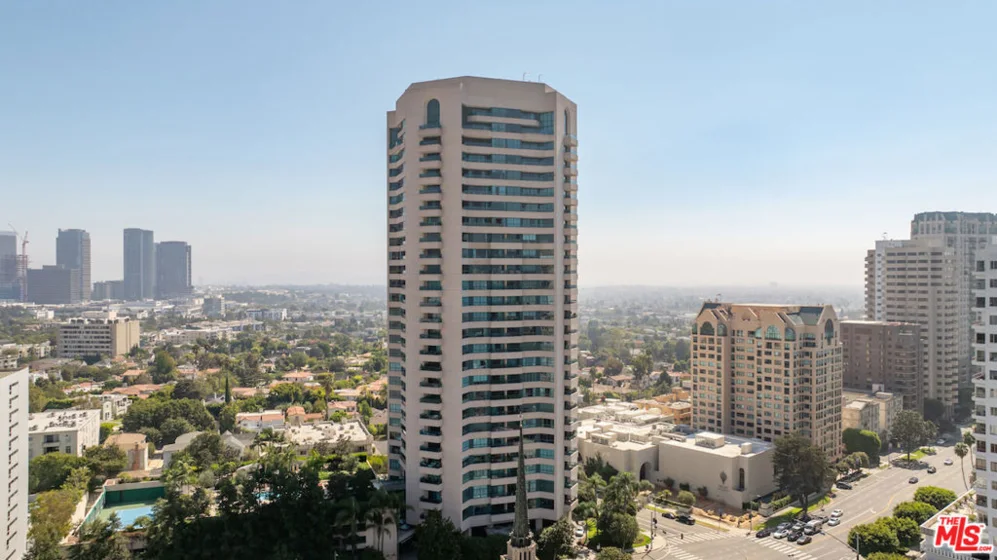 10490 Wilshire Boulevard #1402 photo 24