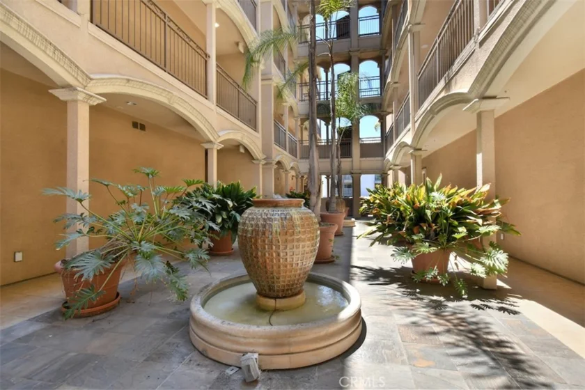 432 S Willaman Drive #401 photo 63