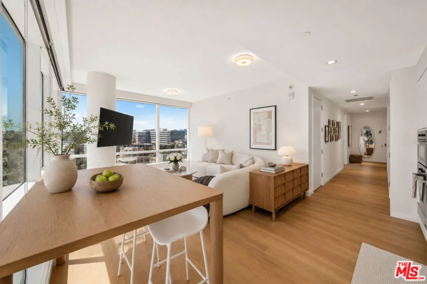877 Francisco Street #1611 photo 13