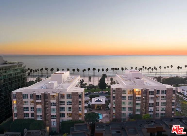515 Ocean Avenue #NPH B photo 31