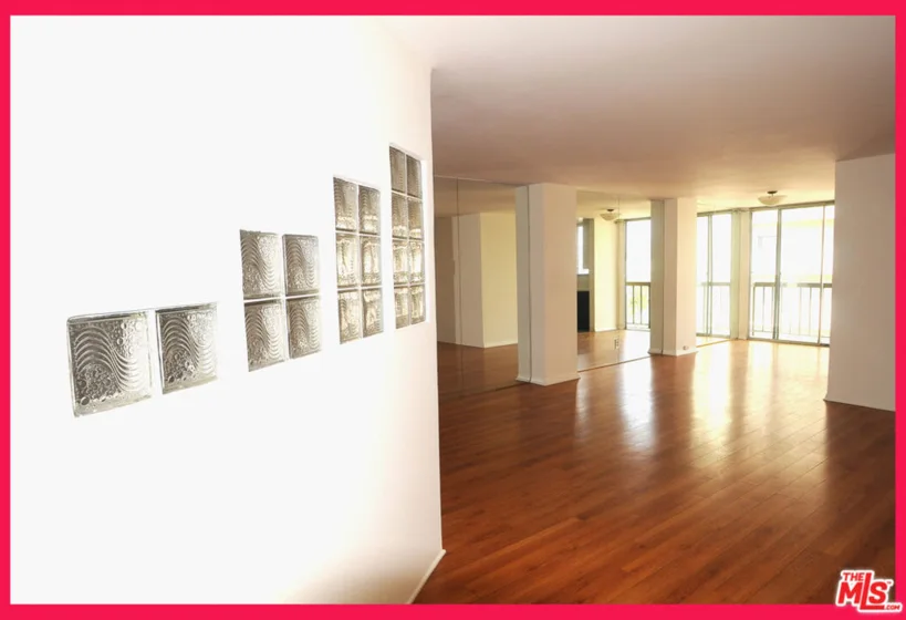 10747 Wilshire Boulevard #1105 photo 15