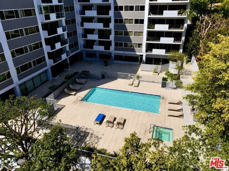 10450 Wilshire Boulevard #10J photo 39