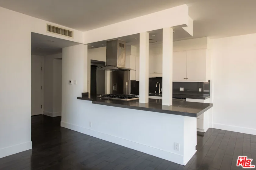 8787 Shoreham Drive #604 photo 3