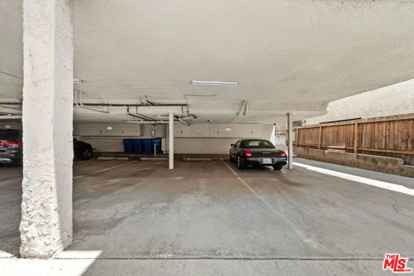 1831 Barry Avenue #3 photo 14