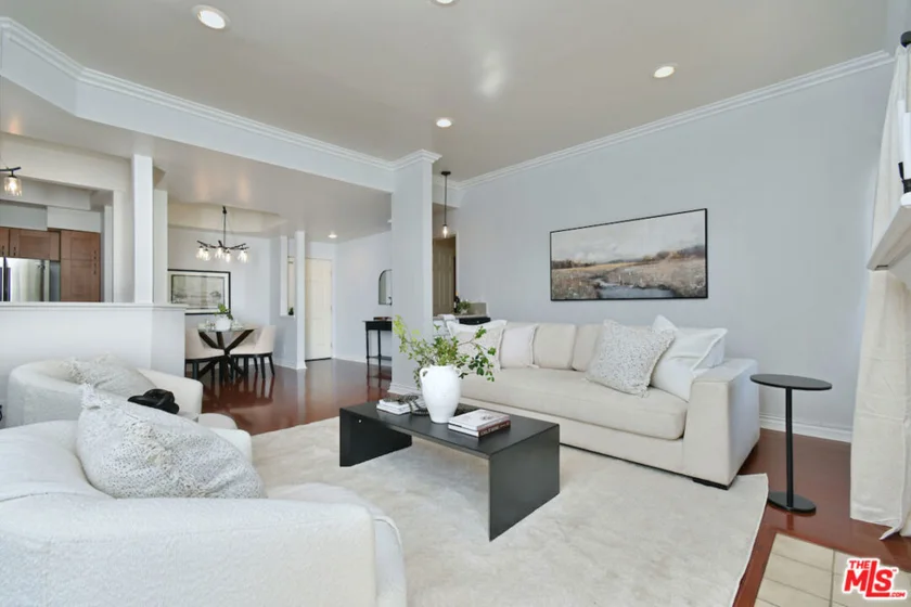 5420 Sylmar Avenue #117 photo 1