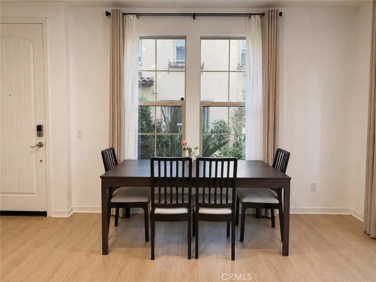 46 Finch photo 29