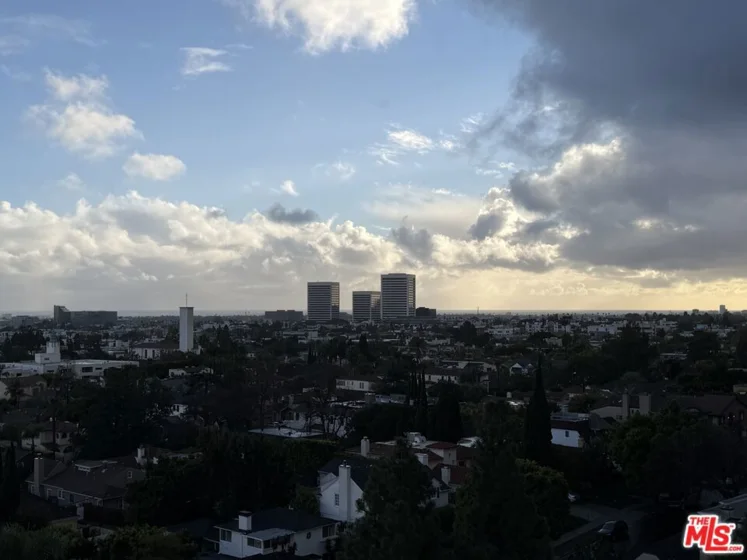 10660 Wilshire Boulevard #1007 photo 21