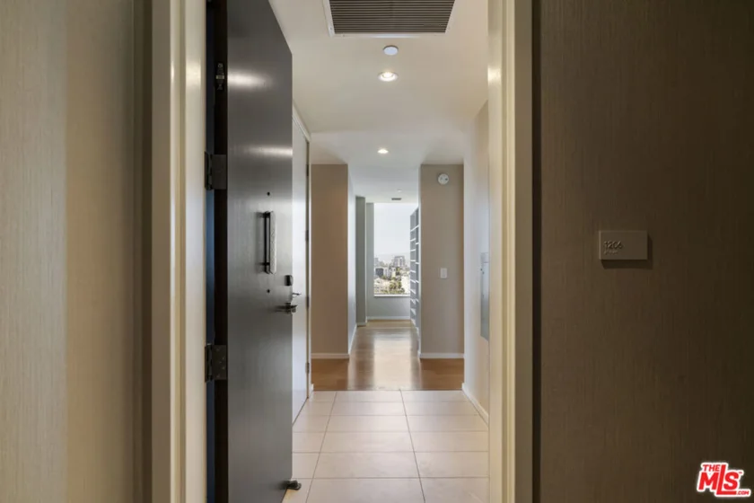889 Francisco Street #1206 photo 34
