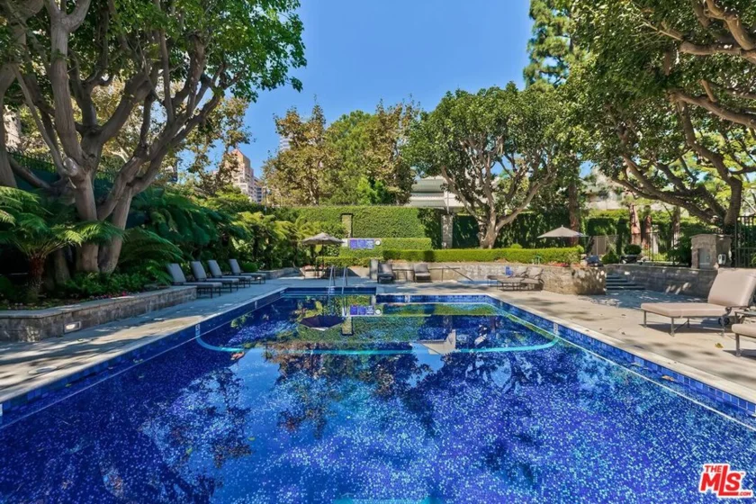 10110 Empyrean Way #301 photo 16