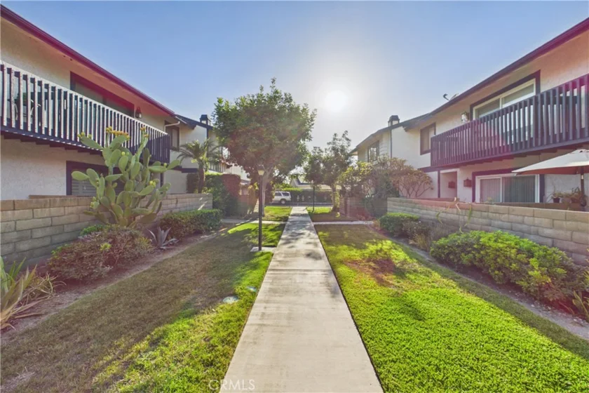 9253 Walker Street photo 29