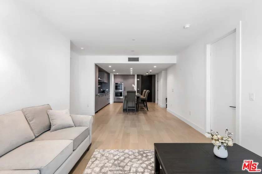 10777 Wilshire Boulevard #603 photo 24