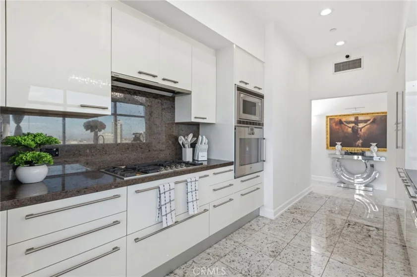 900 W Olympic Boulevard #30A photo 6