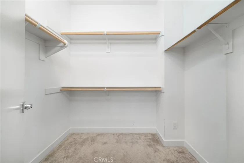 1602 W Bushell photo 22