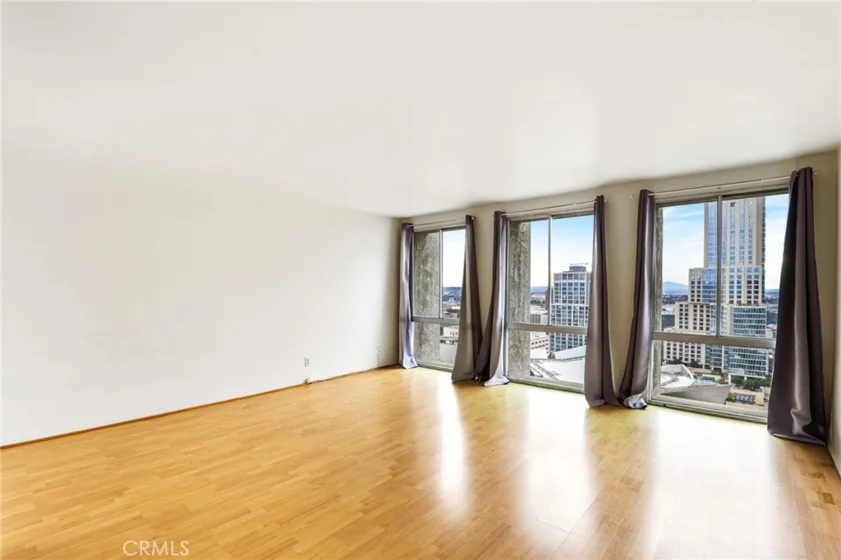 800 W 1st Street #2604 photo 1