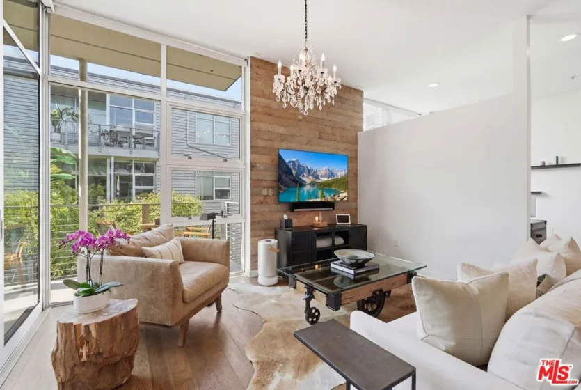 4080 Glencoe Avenue #317 photo 8