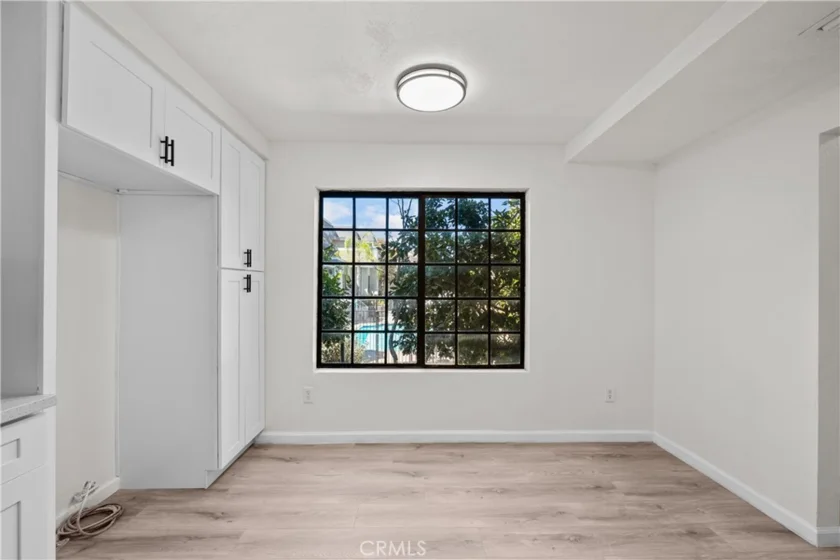14500 Van Nuys #29 photo 6