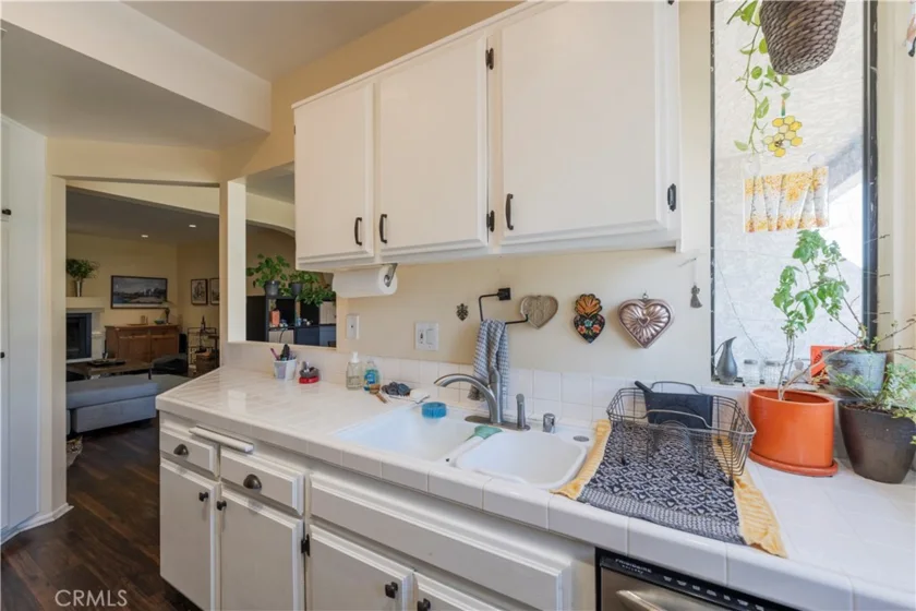 7211 Cozycroft #32 photo 8