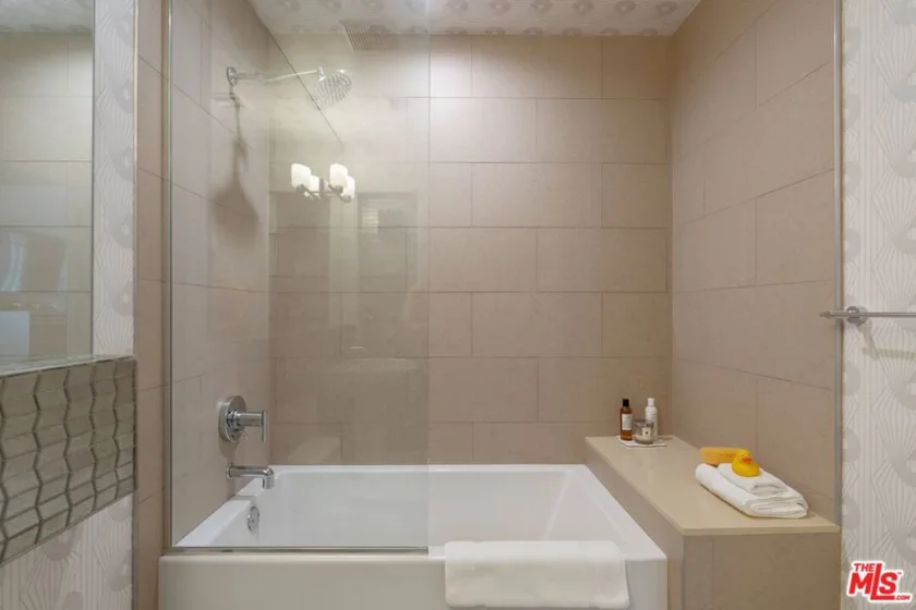 1250 N Harper Avenue #302 photo 29