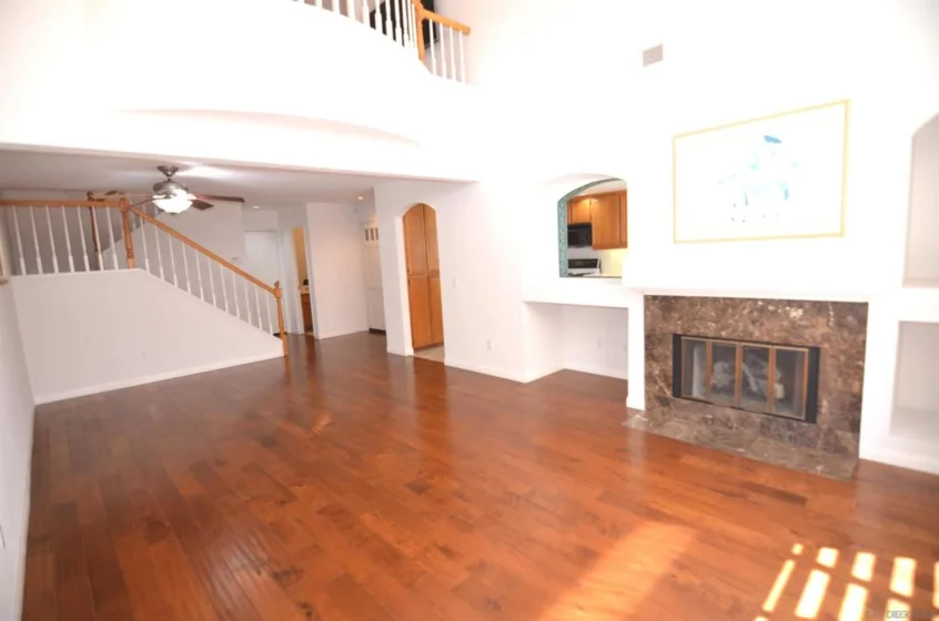 970 Somerset Court #Unit C photo 4