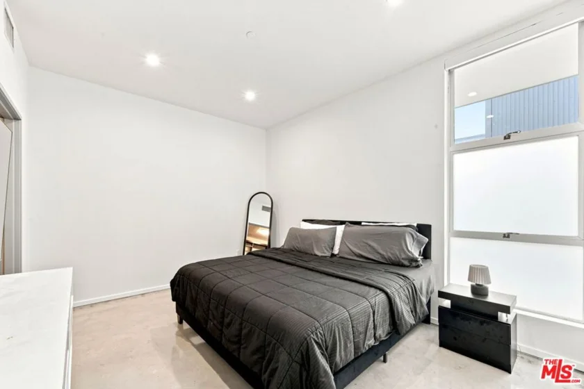 901 Hancock Avenue #201 photo 10