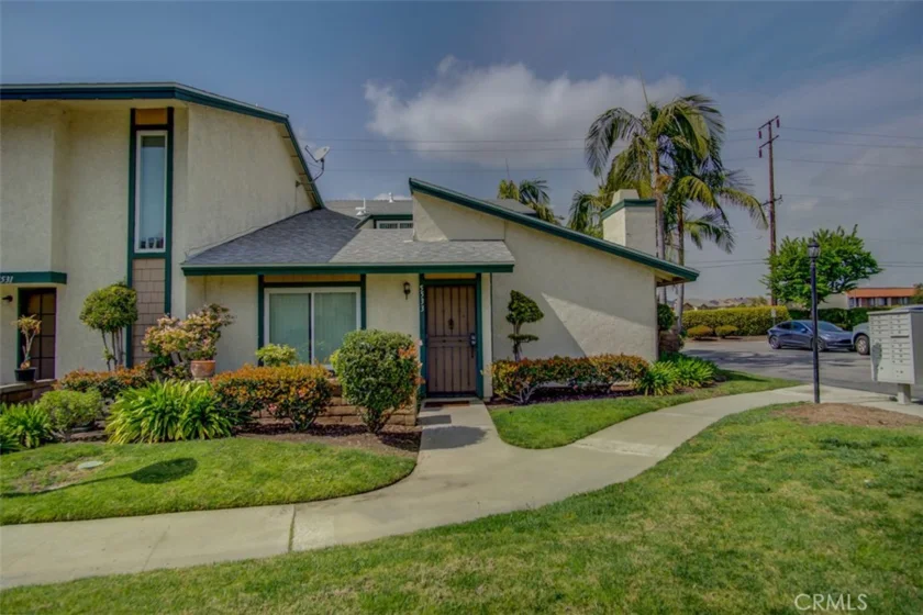 5533 Muir Drive photo 1