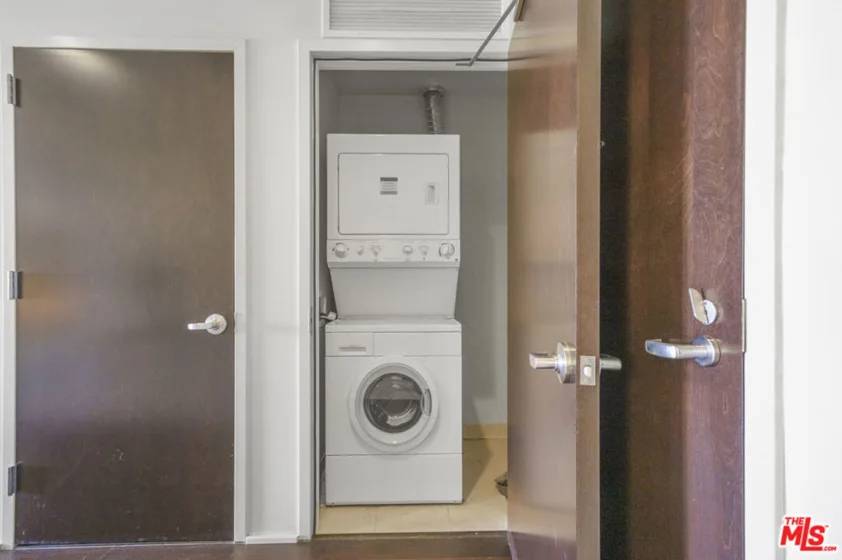 1100 S Hope Street #914 photo 10