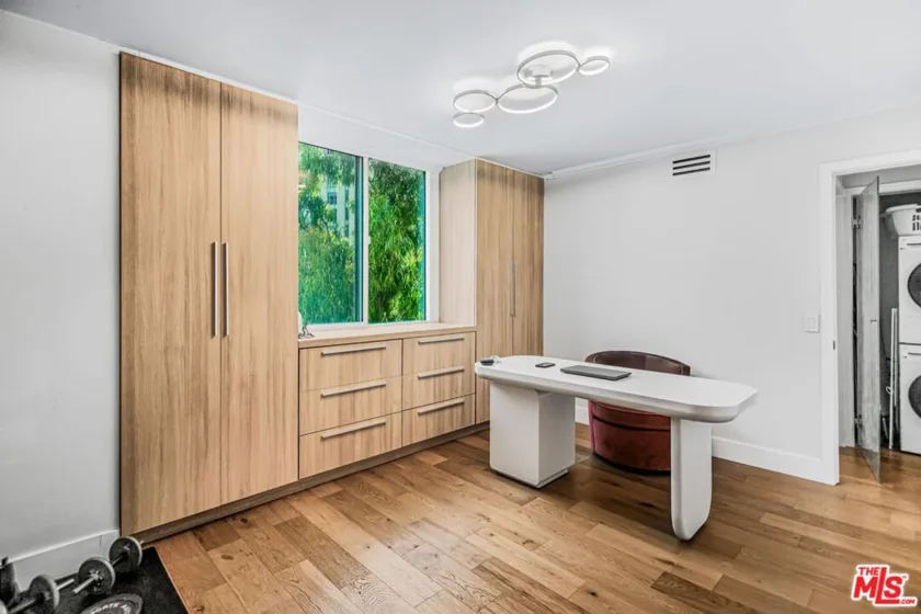 10751 Wilshire Boulevard #801 photo 13