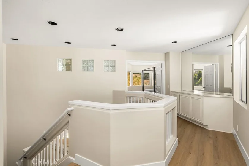 100 Stoney Pointe photo 22
