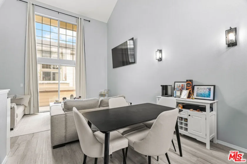 11150 Glenoaks Boulevard #178 photo 20