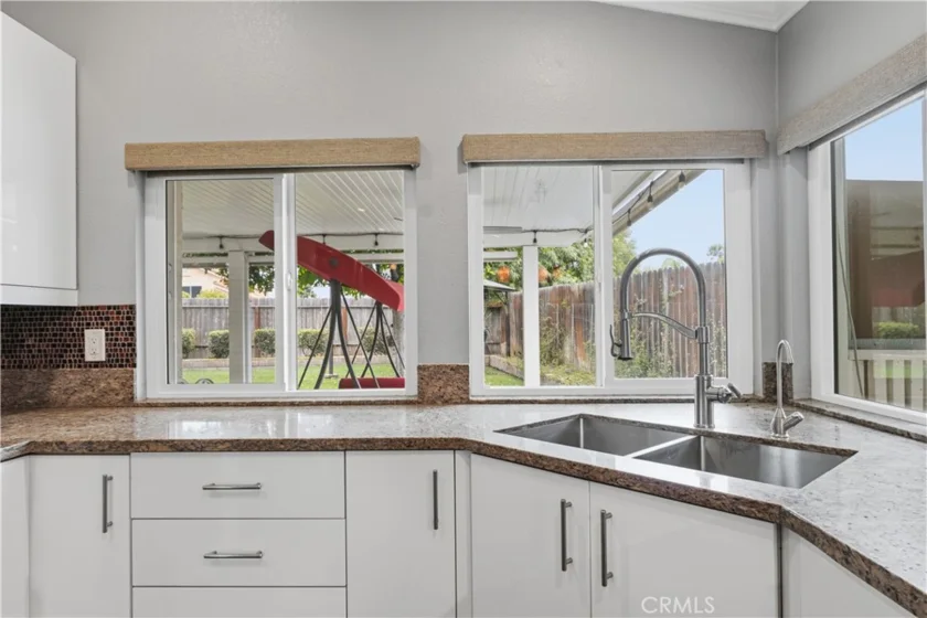 39768 Oak Cliff photo 11