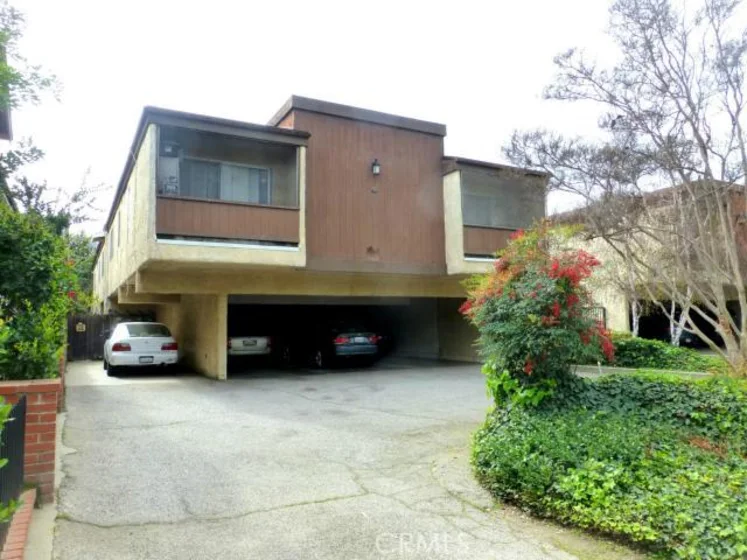 13108 Moorpark Street #3 photo 1