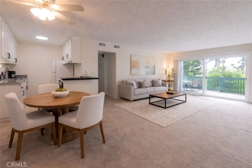424 N Bellflower #101 photo 13