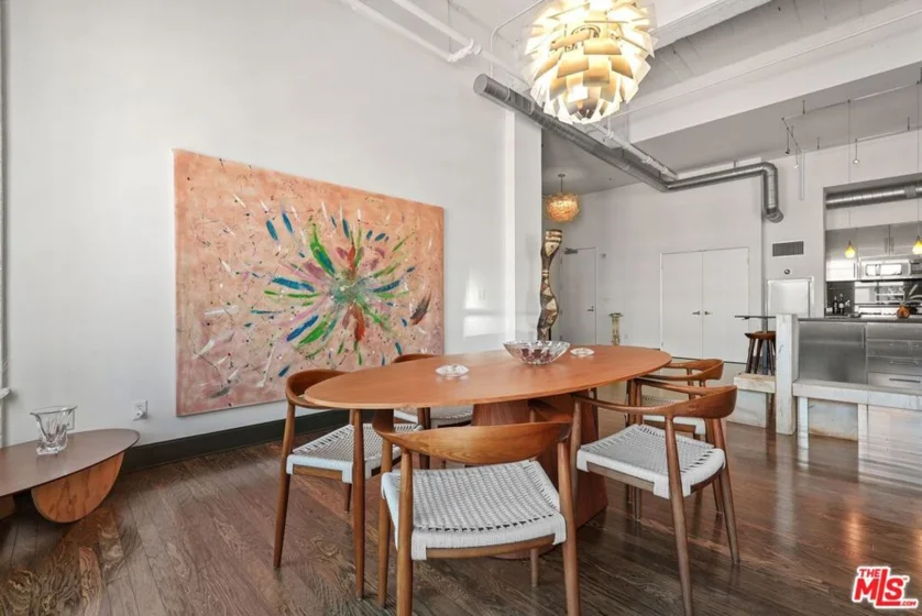 849 S Broadway #1210 photo 8