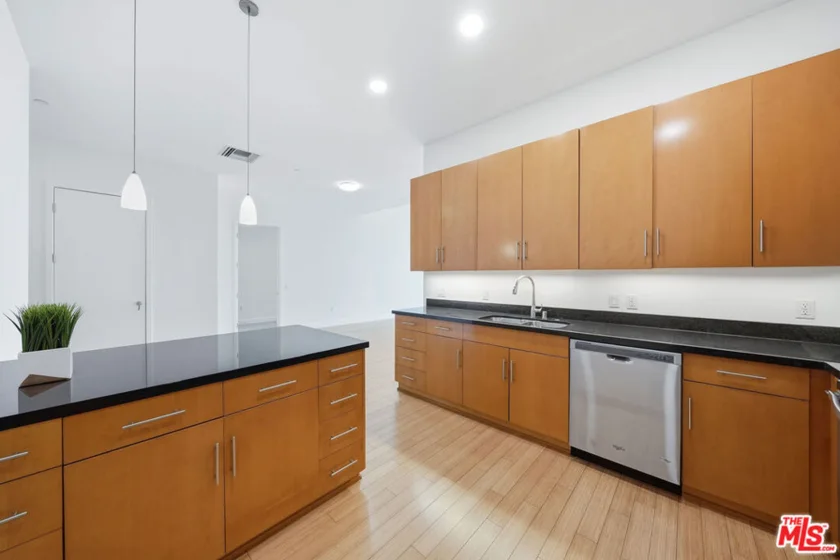 3223 W 6th Street #605 photo 6